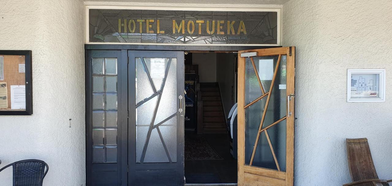 Hotel Motueka Backpackers, Loud Live Music Friday Saturday Nights Extérieur photo